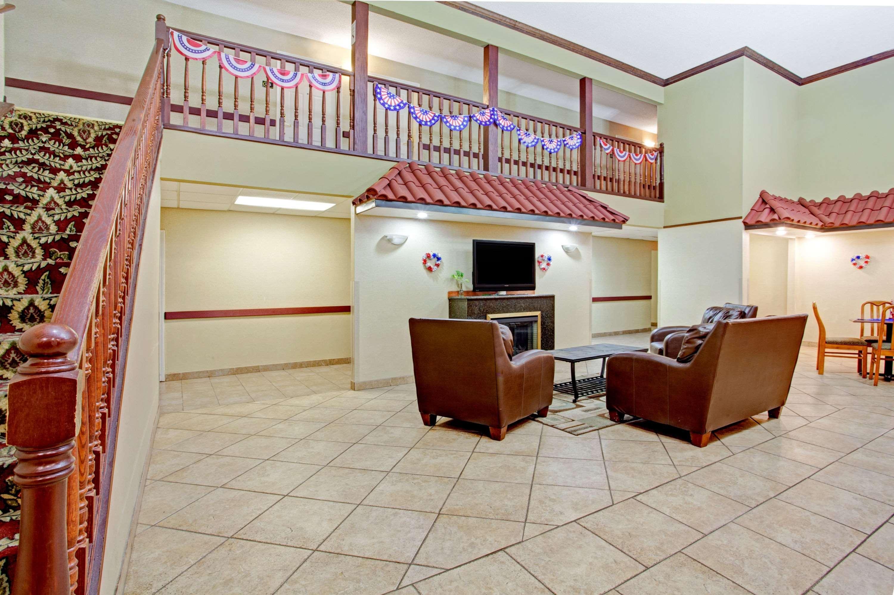 Super 8 By Wyndham Forrest City Ar Exterior photo